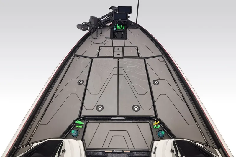 Slide: The Image of 2027 Nitro Z21 XL Pro boat deck with advanced control panel and storage compartments. - 7