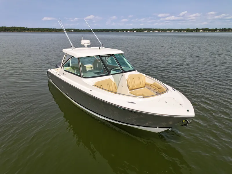Slide: The Image of Pursuit DC 325 Dual Console 2015 - 110