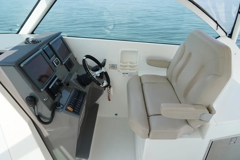Slide: The Image of Pursuit DC 325 Dual Console 2015 - 73