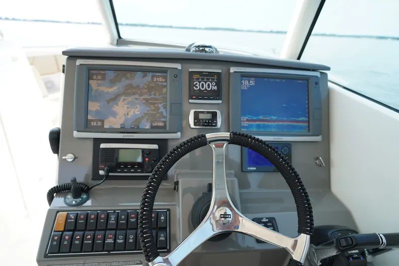 Slide: The Image of Pursuit DC 325 Dual Console 2015 - 50