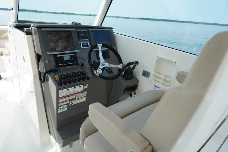 Slide: The Image of Pursuit DC 325 Dual Console 2015 - 75