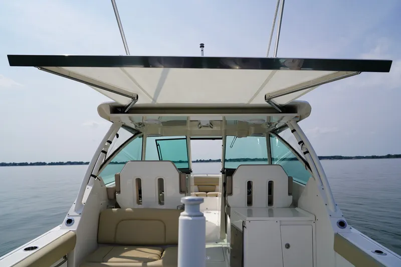 Slide: The Image of Pursuit DC 325 Dual Console 2015 - 68