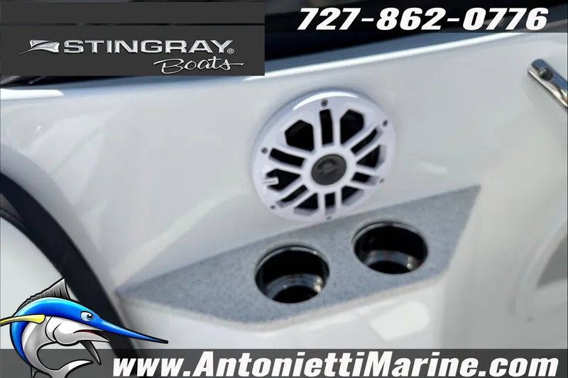 Slide: The Image of Stingray 24 DC 2027 boat speaker and cup holders, Antonietti Marine branding. - 29