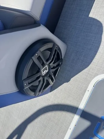 Slide: The Image of Paradigm Boats 25SS 2026 - 12