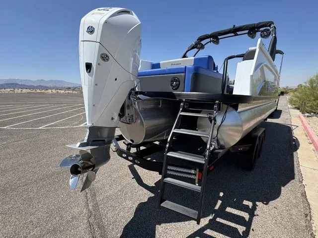 Slide: The Image of Paradigm Boats 25SS 2026 - 3