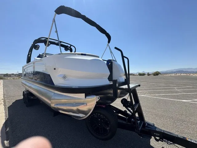 Slide: The Image of Paradigm Boats 25SS 2026 - 4