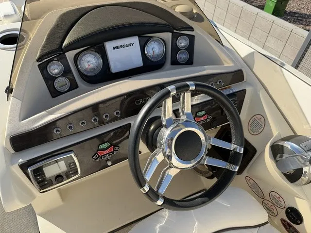 Slide: The Image of Harris Crowne 250 2014 - 10