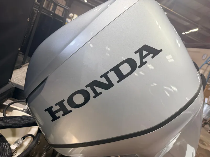 Slide: The Image of Apex Marine Qwest L818 Fish &60HP Honda 4Stroke 2023 - 68