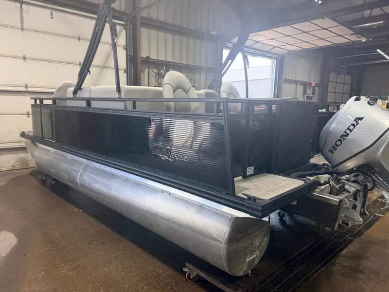 Slide: The Image of Apex Marine Qwest L818 Fish &60HP Honda 4Stroke 2023 - 61