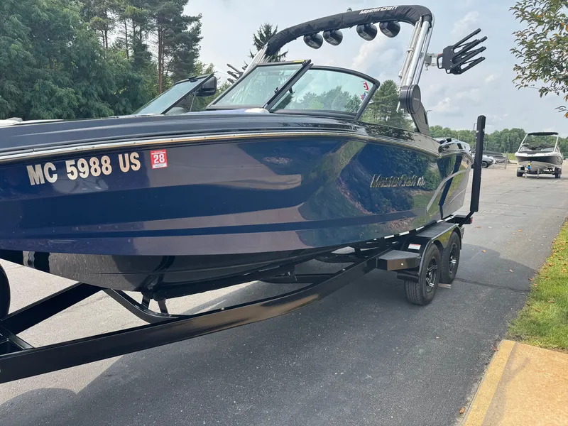 Slide: The Image of MasterCraft NXT22 2022 - 4