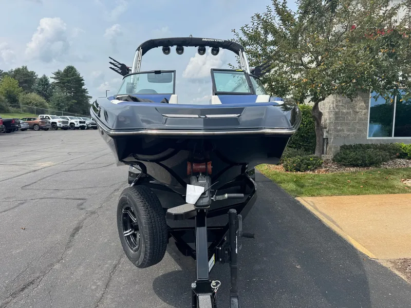 Slide: The Image of MasterCraft NXT22 2022 - 3