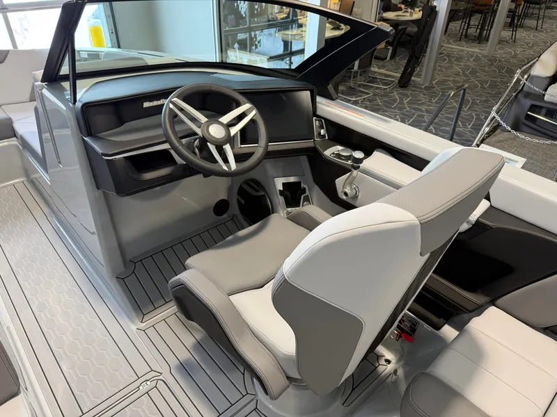Slide: The Image of MasterCraft XT22 2026 - 14