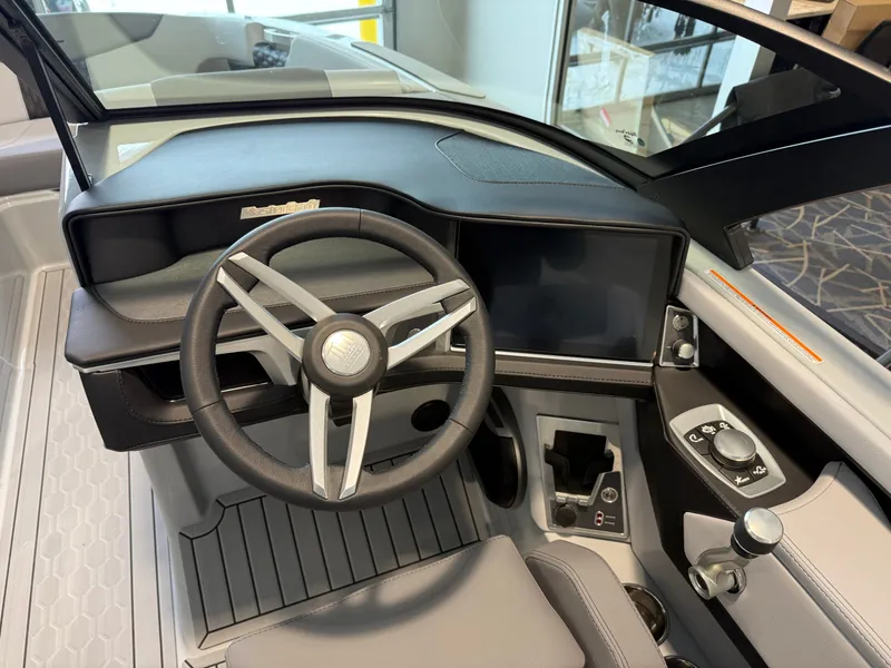 Slide: The Image of MasterCraft XT22 2026 - 15