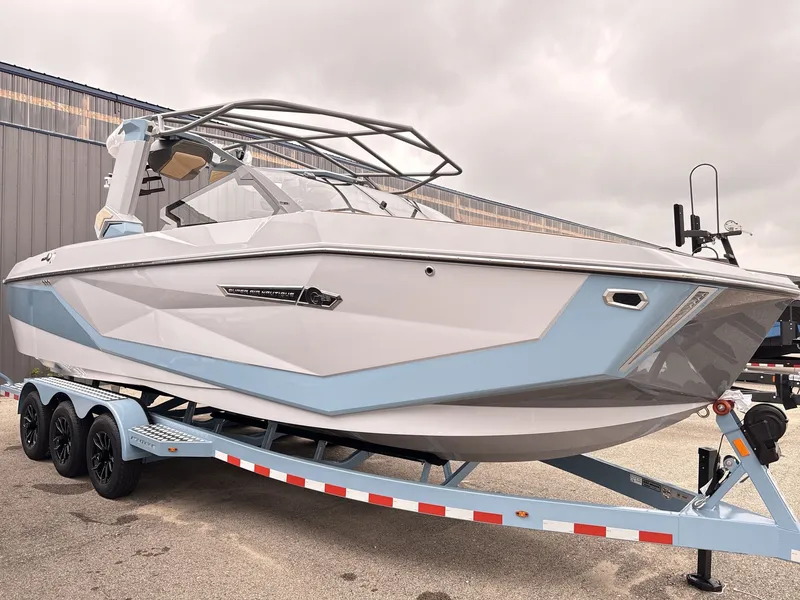 Slide: The Image of Nautique G25 2027 - 7