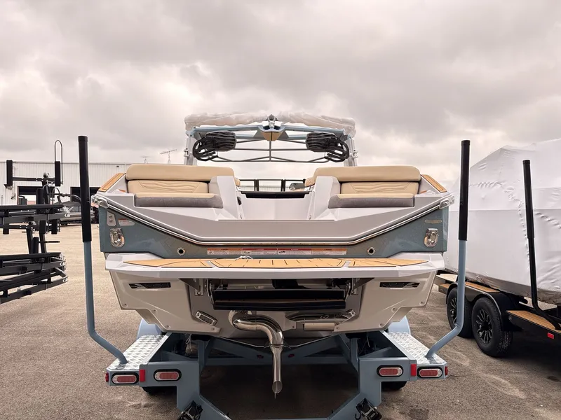 Slide: The Image of Nautique G25 2027 - 5