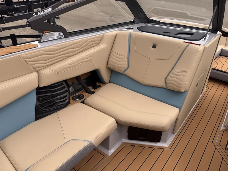 Slide: The Image of Nautique G25 2027 - 16