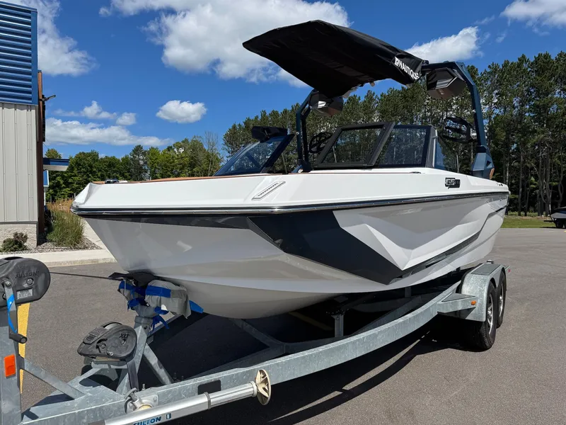 Slide: The Image of Nautique Super Air Nautique GS20 2027 - 9