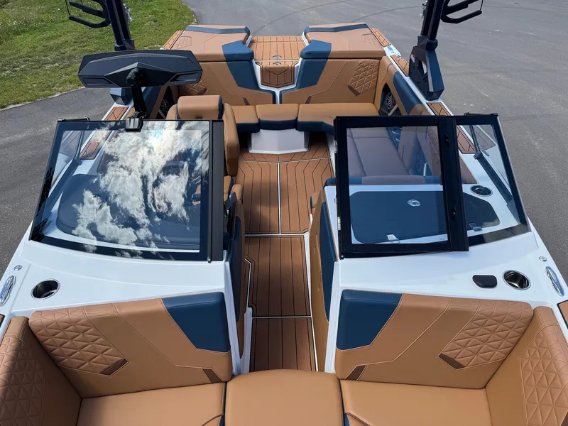 Slide: The Image of Nautique Super Air Nautique GS20 2027 - 14