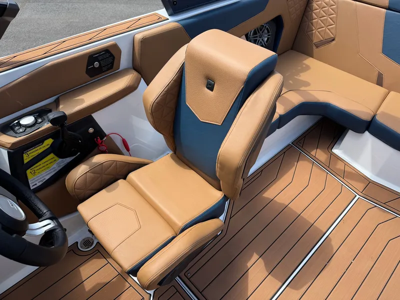 Slide: The Image of Nautique Super Air Nautique GS20 2027 - 24