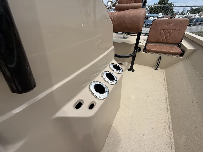 Slide: The Image of G3 Bay GX21- 175HP SHO 2027 - 8