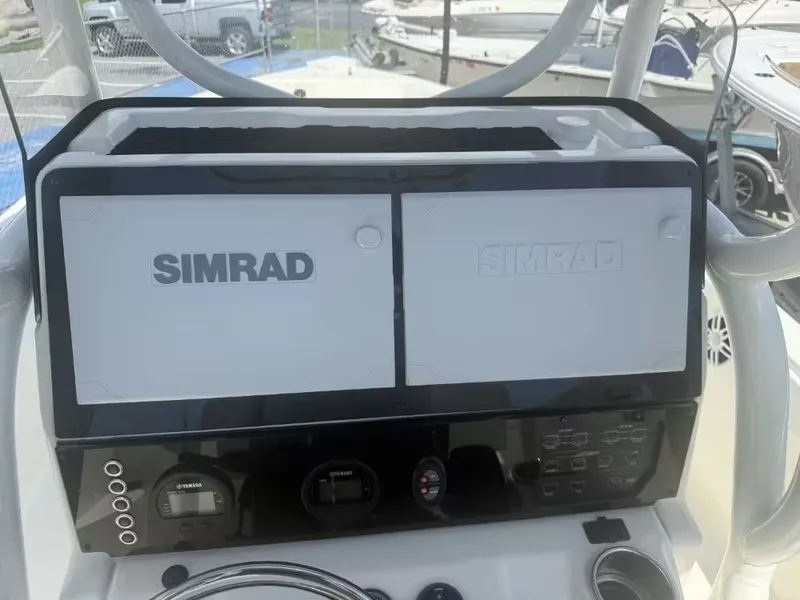 Slide: The Image of Skeeter SX2350 2024 - 16