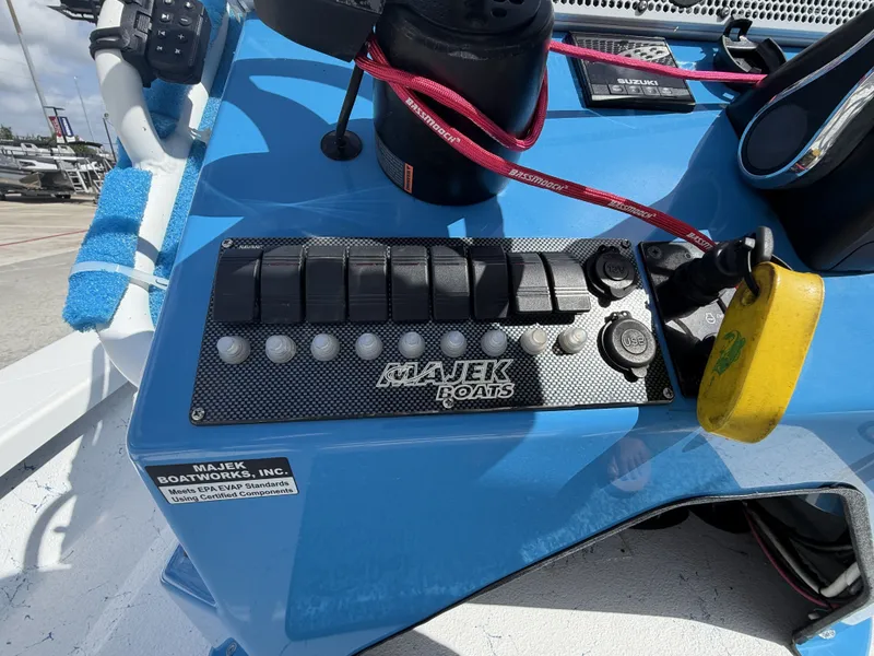 Slide: The Image of Majek 22 Xtreme 2020 - 19
