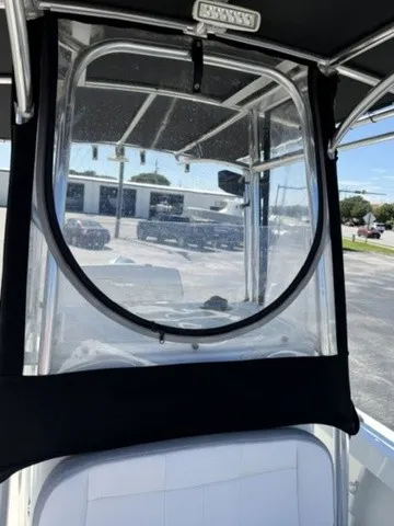 Slide: The Image of Parker Marine 2100 Special Edition 2022 - 10