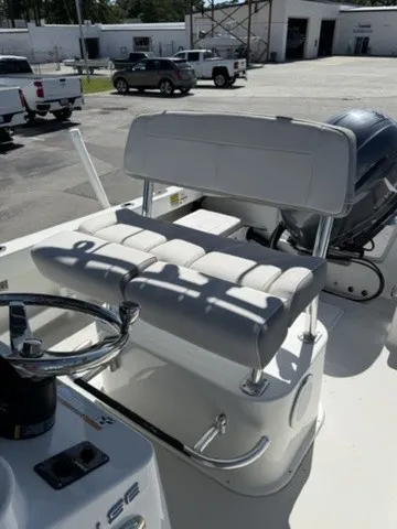 Slide: The Image of Parker Marine 2100 Special Edition 2022 - 12