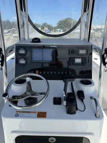 Slide: The Image of Parker Marine 2100 Special Edition 2022 - 17