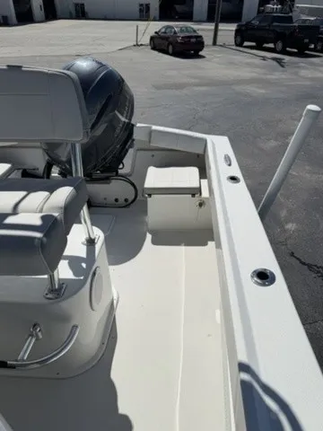 Slide: The Image of Parker Marine 2100 Special Edition 2022 - 11