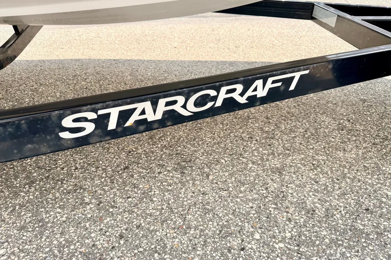 Slide: The Image of Starcraft 2000 IO Limited 2008 trailer frame on asphalt surface. - 80