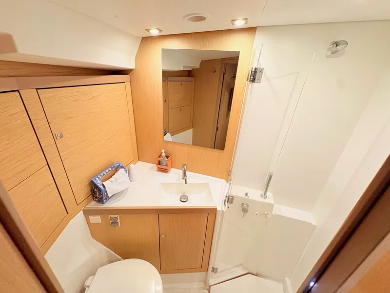 Slide: The Image of Beneteau Oceanis 45 2017 - 40
