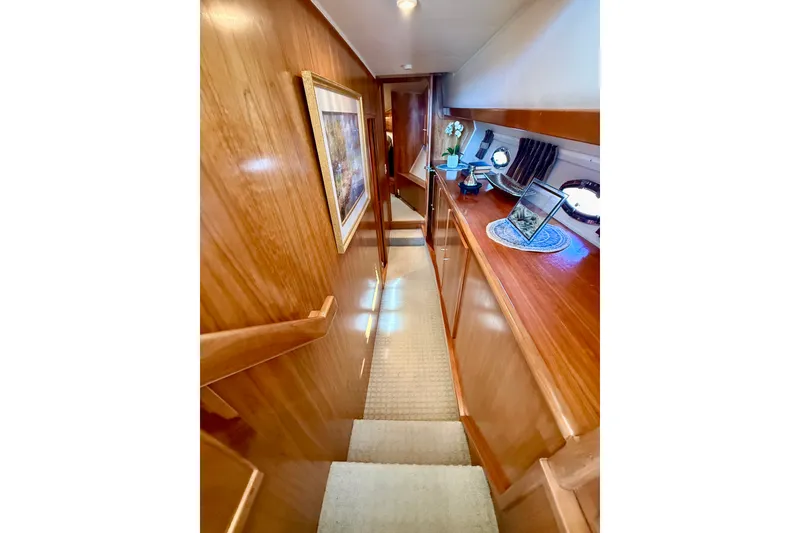 Slide: The Image of Luxurious wooden interior of 2007 Navigator 44 Classic yacht hallway. - 28