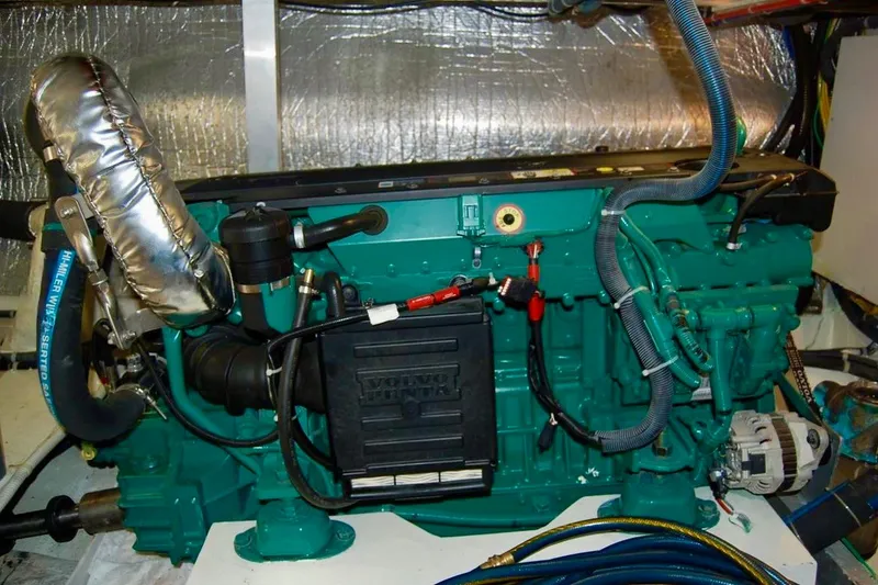 Slide: The Image of Engine room of 2007 Navigator 44 Classic yacht with Volvo Penta engine. - 48