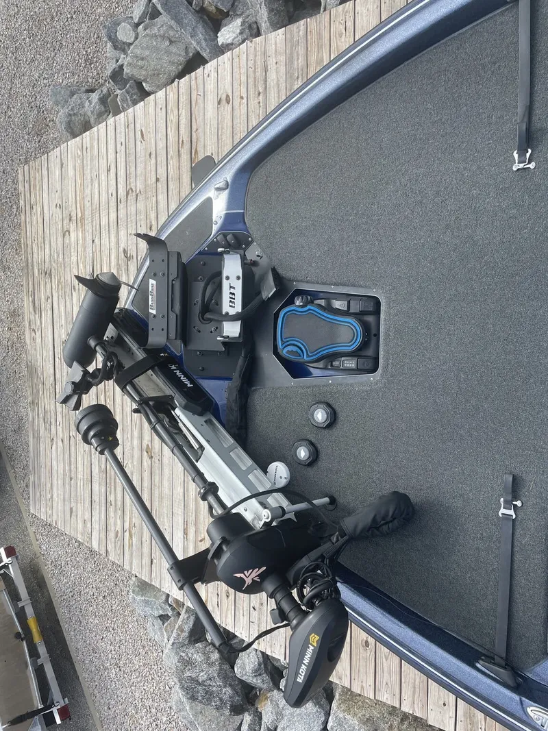 Slide: The Image of Skeeter ZXR Series LOADED 20 2022 - 6