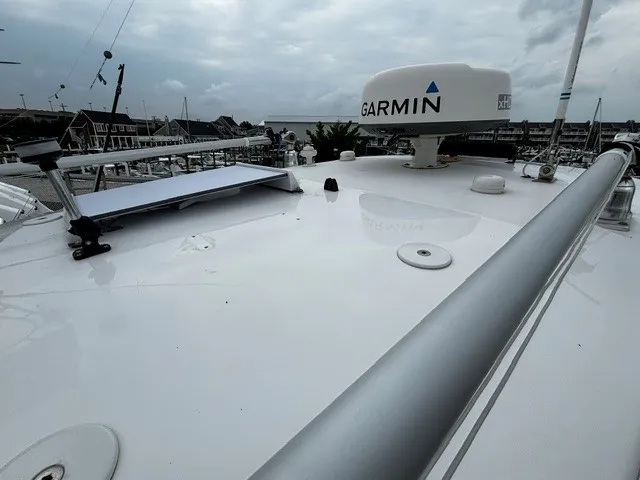 Slide: The Image of Everglades 255 Center Console 2016 - 25