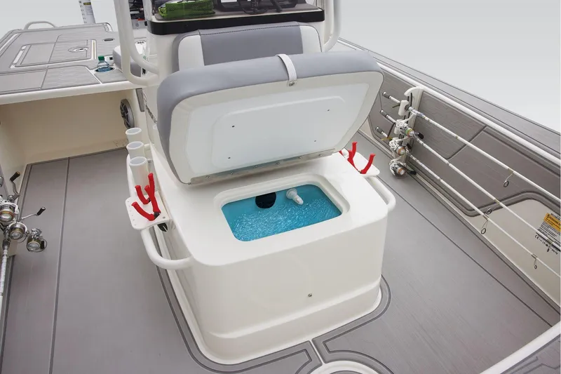 Slide: The Image of Mako 18 Pro Skiff 2026 - 8