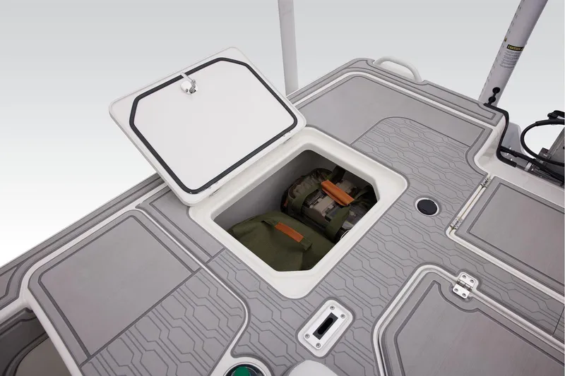 Slide: The Image of Mako 18 Pro Skiff 2026 - 30