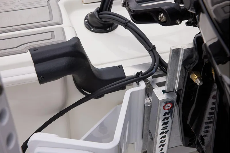 Slide: The Image of Mako 18 Pro Skiff 2026 - 17