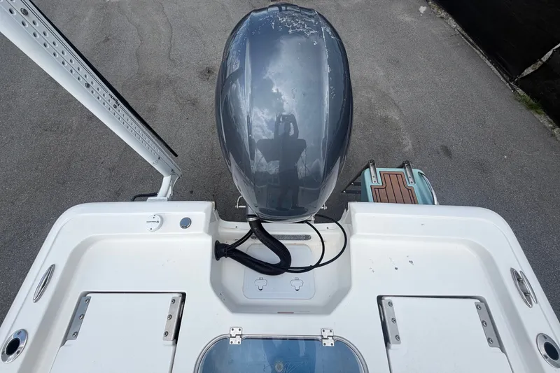 Slide: The Image of Tidewater 2110 Bay Max 2020 - 59
