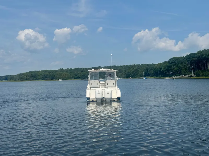 Slide: The Image of Edgewater 280CX Crossover 2018 - 10
