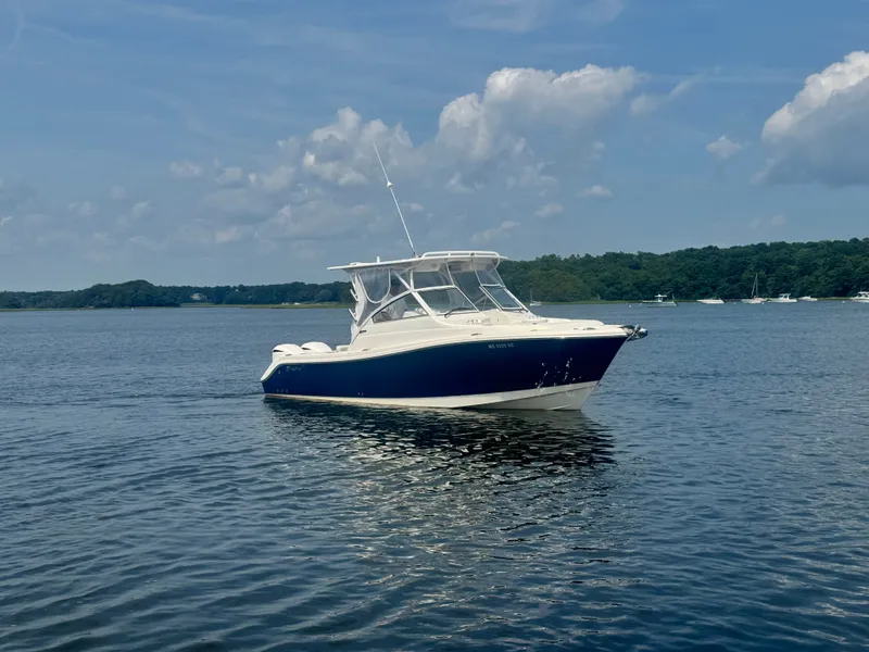 Slide: The Image of Edgewater 280CX Crossover 2018 - 2