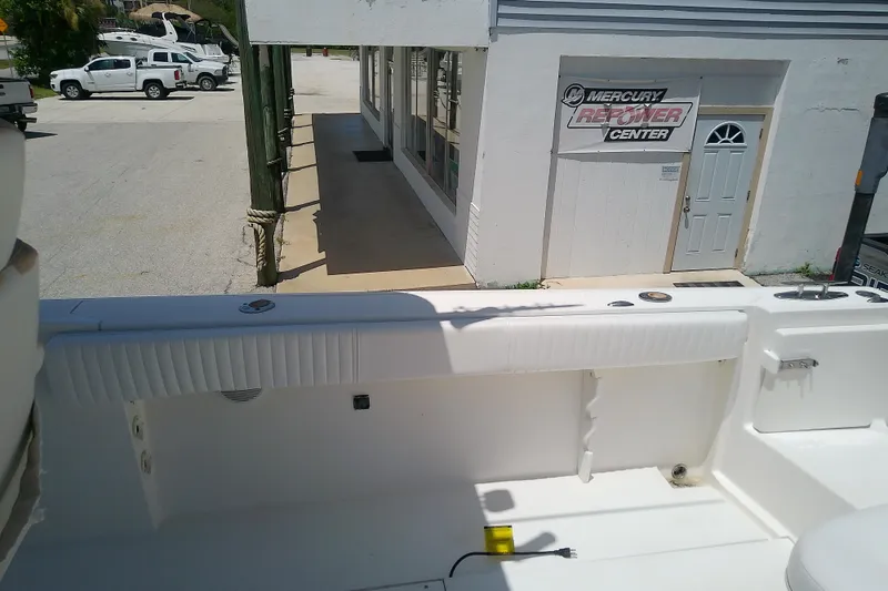 Slide: The Image of 2004 Stamas 310 Tarpon boat interior near Mercury Repower Center. - 24