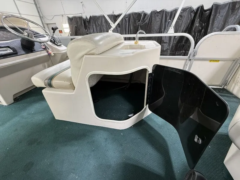 Slide: The Image of Starcraft Stardeck 240 Elite 1999 - 22