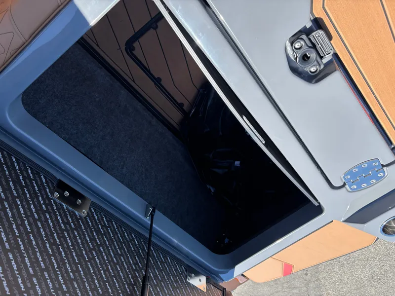 Slide: The Image of Nautique Super Air Nautique GS22 2026 - 14