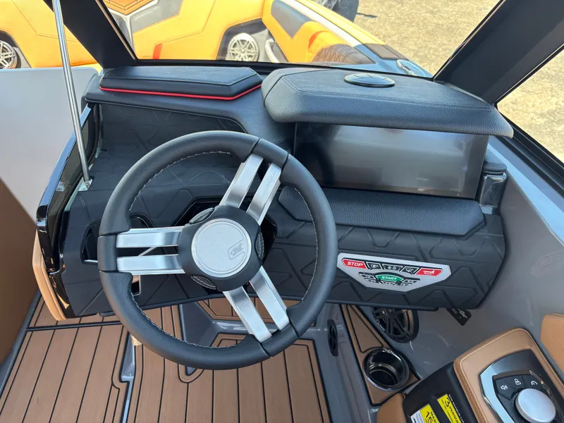 Slide: The Image of Nautique Super Air Nautique GS22 2026 - 11