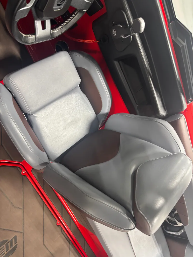 Slide: The Image of Malibu Wakesetter 22 LSV 2020 - 16