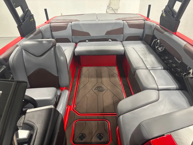 Slide: The Image of Malibu Wakesetter 22 LSV 2020 - 6