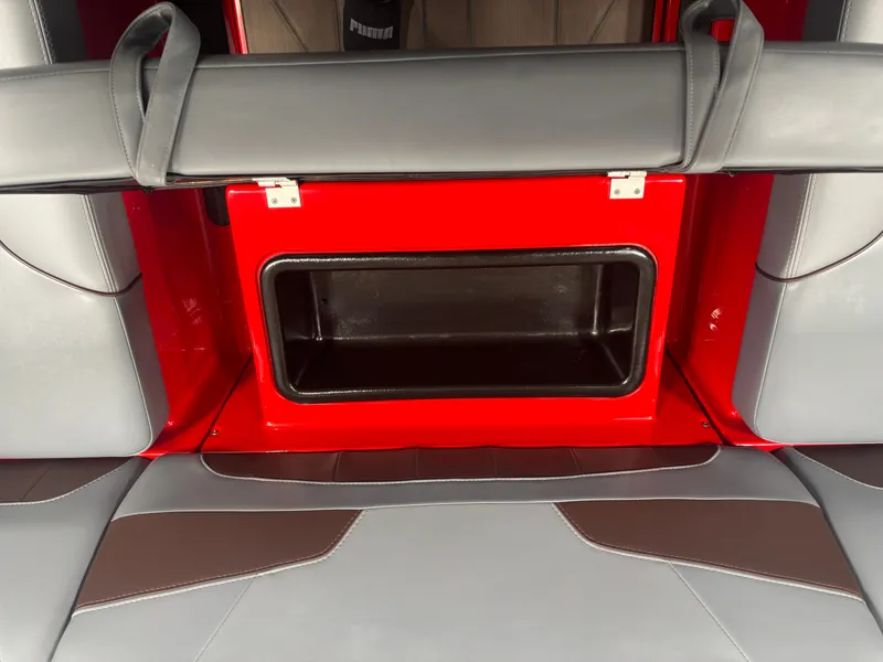 Slide: The Image of Malibu Wakesetter 22 LSV 2020 - 14