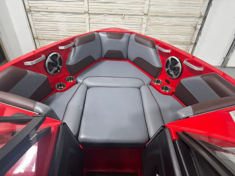 Slide: The Image of Malibu Wakesetter 22 LSV 2020 - 3